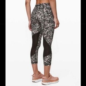 Lululemon Pace Rival Crop legging in the Floral Spritz
